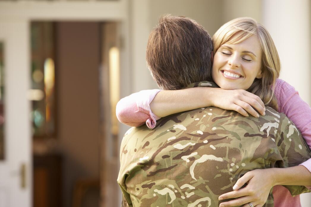 Military_Spouse_Hug-1 - Alaska Sleep Clinic - Alaska Sleep Clinic